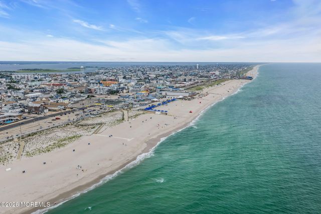 68 Decatur Avenue, Seaside Park, NJ 08752