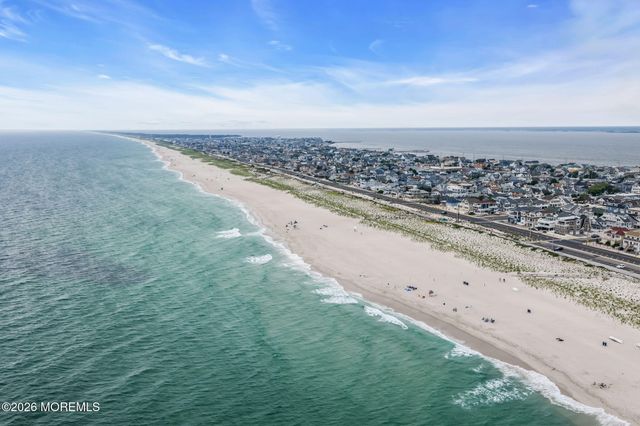 68 Decatur Avenue, Seaside Park, NJ 08752