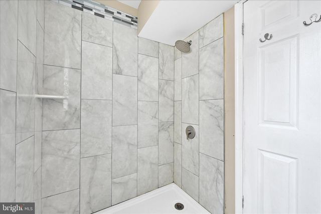 1226 MARKET ST, Harrisburg, PA 17103