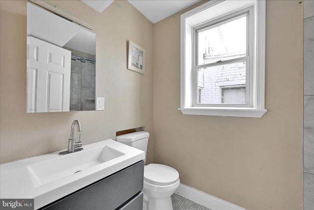 1226 MARKET ST, Harrisburg, PA 17103