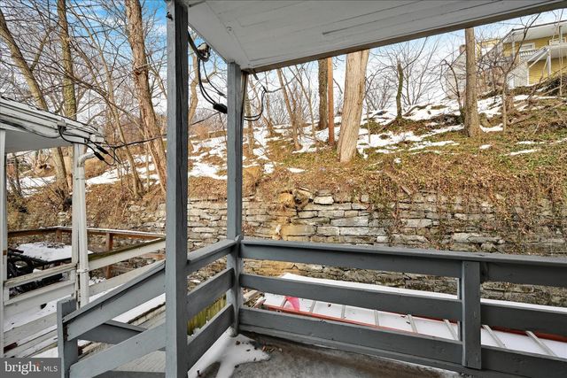 1226 MARKET ST, Harrisburg, PA 17103