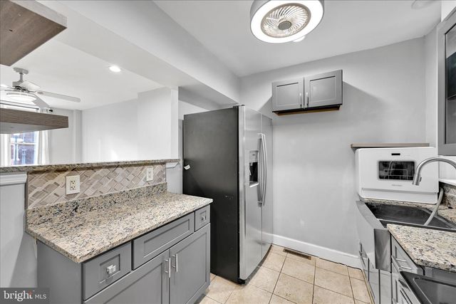 1226 MARKET ST, Harrisburg, PA 17103