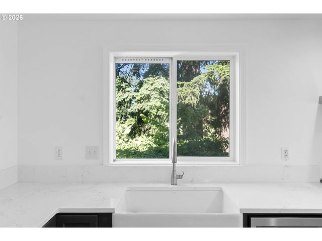 8405 Ne 39TH Ave, Vancouver, WA 98665
