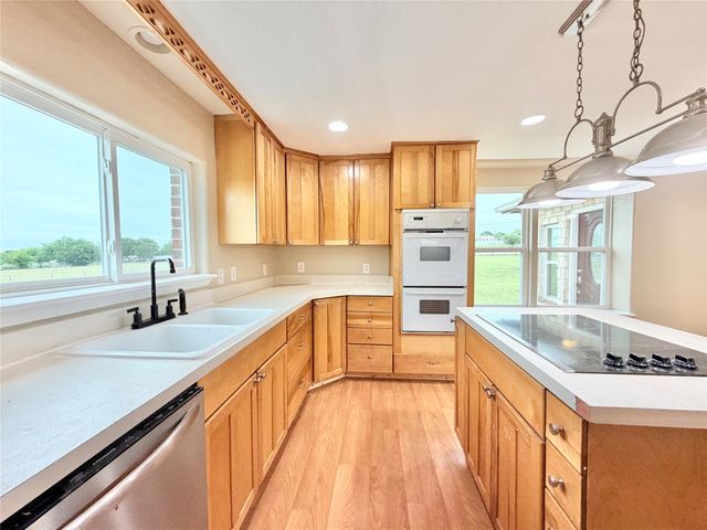 9717 Limestone Court, Joshua, TX 76058