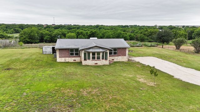 9717 Limestone Court, Joshua, TX 76058
