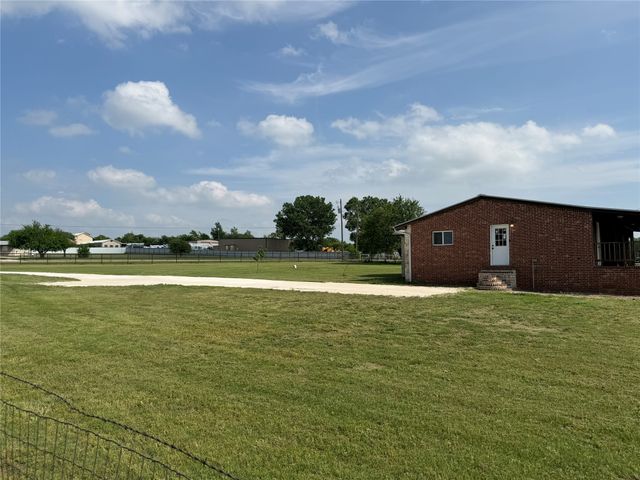 9717 Limestone Court, Joshua, TX 76058