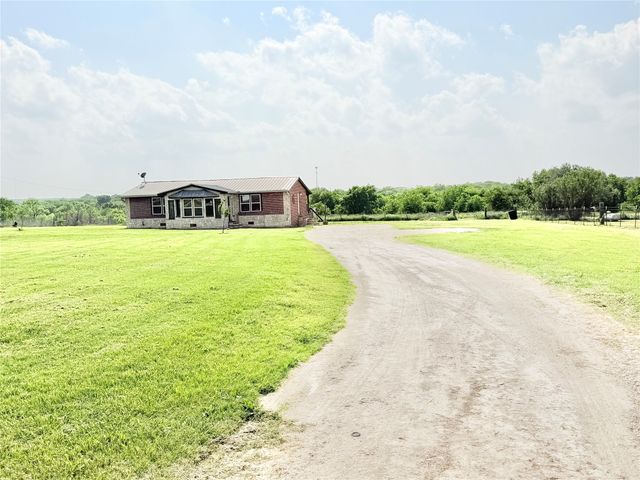 9717 Limestone Court, Joshua, TX 76058