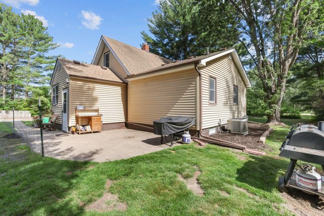 5212 185th Avenue NE, Wyoming, MN 55092