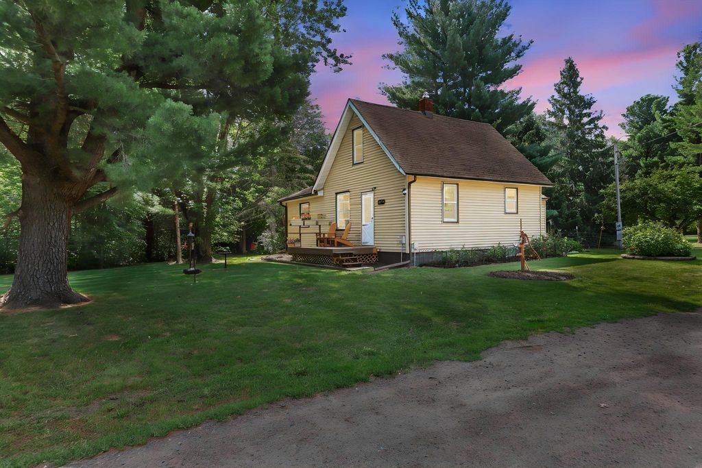 5212 185th Avenue NE, Wyoming, MN 55092