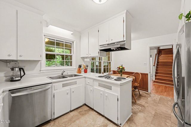 203 Wood Circle, Chapel Hill, NC 27514