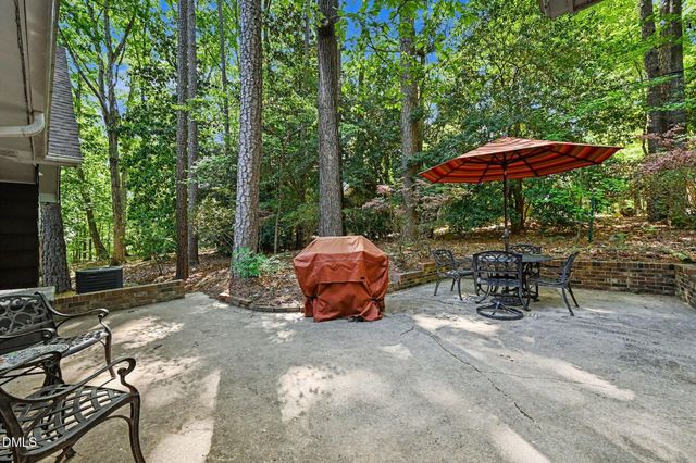 203 Wood Circle, Chapel Hill, NC 27514