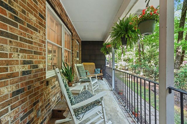 203 Wood Circle, Chapel Hill, NC 27514