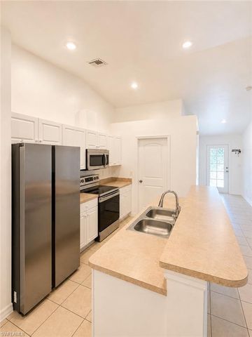 4118 NE 20th PL, Cape Coral, FL 33909