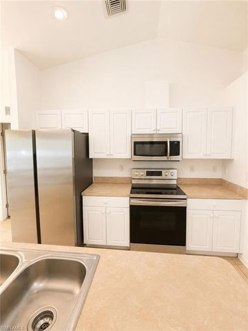 4118 NE 20th PL, Cape Coral, FL 33909