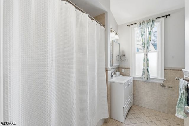 66 S Fullerton Ave 8, Montclair Twp., NJ 07042