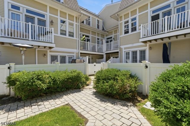 66 S Fullerton Ave 8, Montclair Twp., NJ 07042
