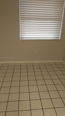 9810 Hammocks Blvd 202, Miami, FL 33196