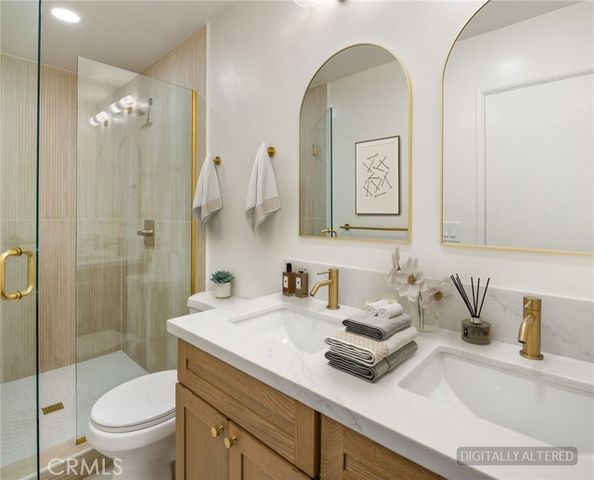 2040 Mark Avenue, Escondido, CA 92027