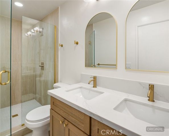 2040 Mark Avenue, Escondido, CA 92027