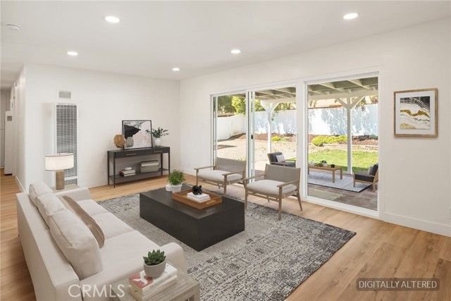 2040 Mark Avenue, Escondido, CA 92027