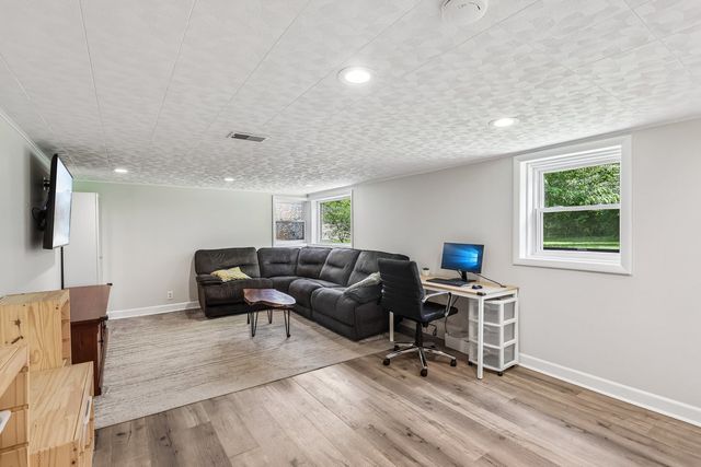 125 S Greeley Street, Palatine, IL 60067