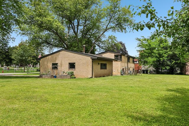 125 S Greeley Street, Palatine, IL 60067