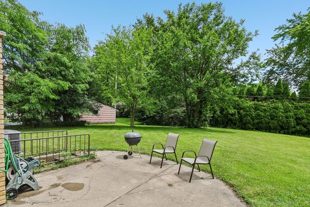 125 S Greeley Street, Palatine, IL 60067