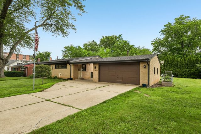 125 S Greeley Street, Palatine, IL 60067