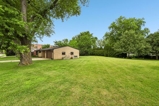 125 S Greeley Street, Palatine, IL 60067