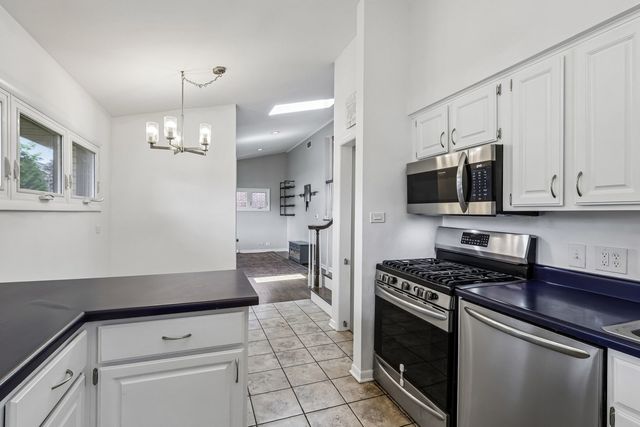 125 S Greeley Street, Palatine, IL 60067