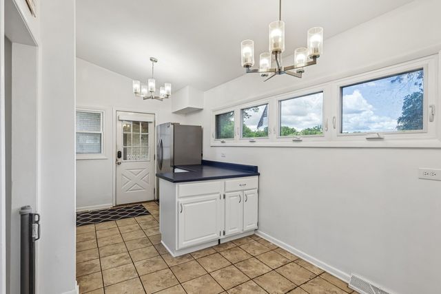 125 S Greeley Street, Palatine, IL 60067