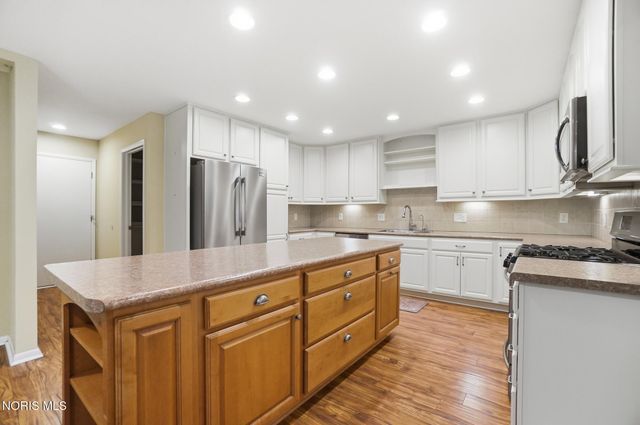 941 Melrose Street, Bowling Green, OH 43402