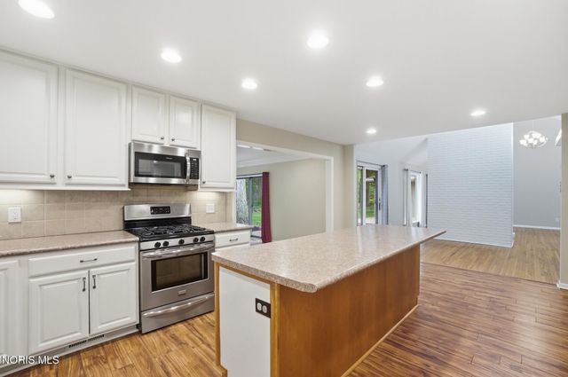 941 Melrose Street, Bowling Green, OH 43402