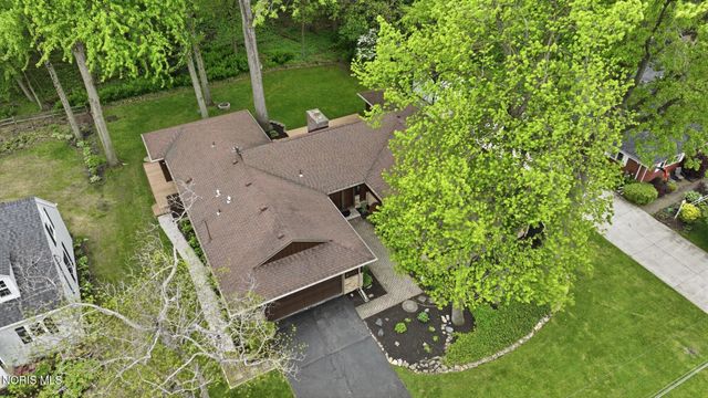 941 Melrose Street, Bowling Green, OH 43402