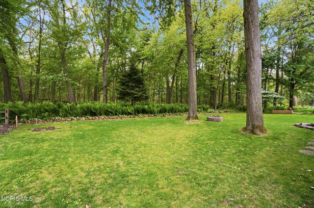 941 Melrose Street, Bowling Green, OH 43402