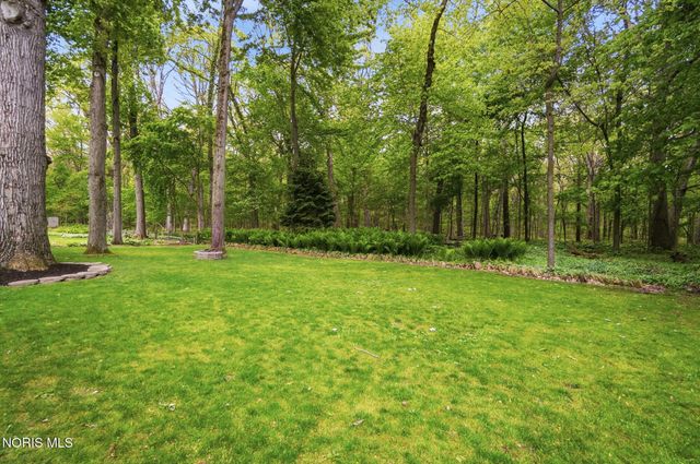 941 Melrose Street, Bowling Green, OH 43402