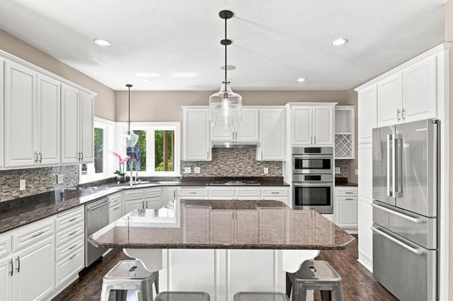1525 6th Avenue N, Orono, MN 55356