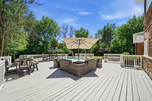 1525 6th Avenue N, Orono, MN 55356
