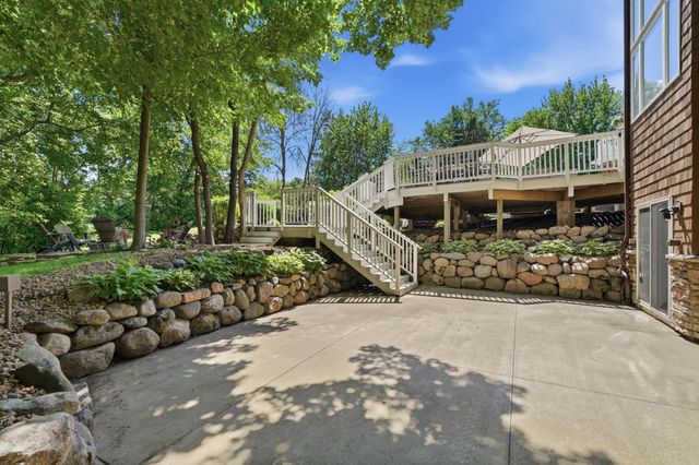 1525 6th Avenue N, Orono, MN 55356