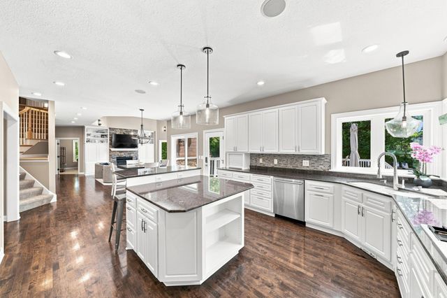 1525 6th Avenue N, Orono, MN 55356