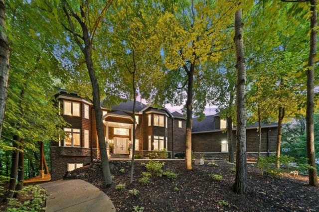 1525 6th Avenue N, Orono, MN 55356