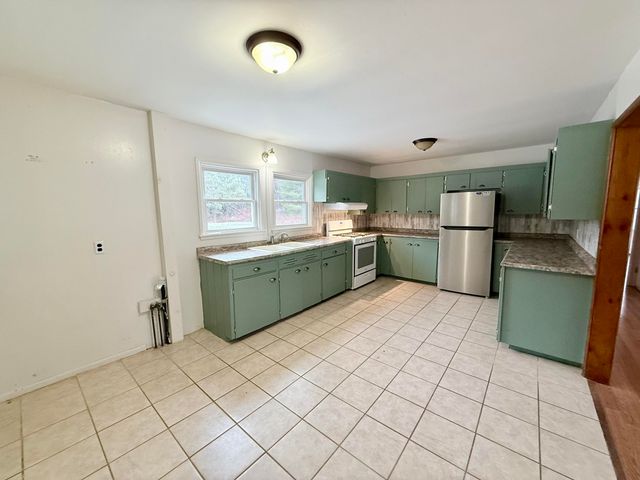 328 Salmon River Road, Plattsburgh, NY 12901