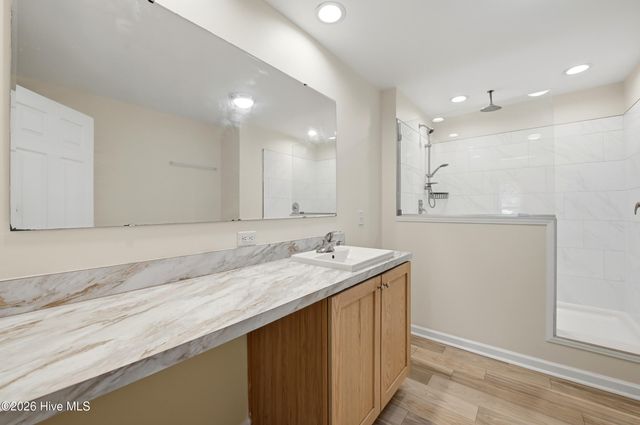 858 Wildwood Circle, Hampstead, NC 28443