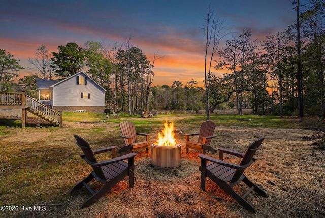 858 Wildwood Circle, Hampstead, NC 28443