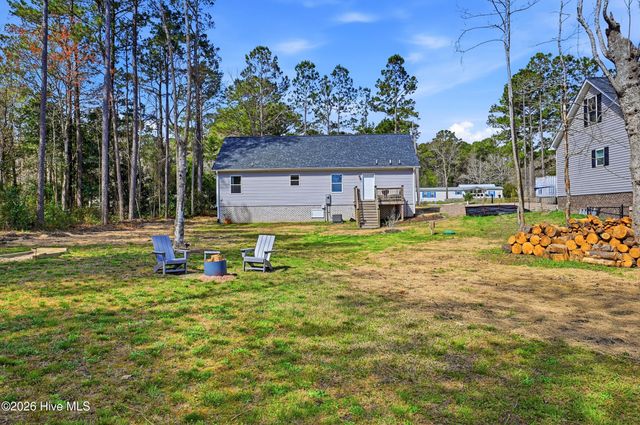 858 Wildwood Circle, Hampstead, NC 28443