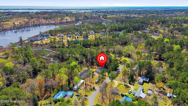 858 Wildwood Circle, Hampstead, NC 28443