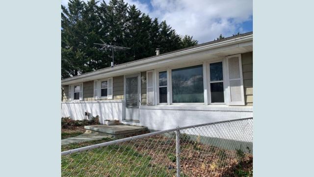 2401 BARE ST, Staunton, VA 24401