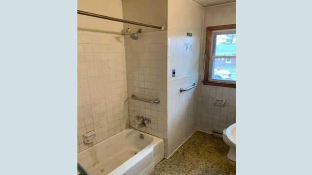 2401 BARE ST, Staunton, VA 24401