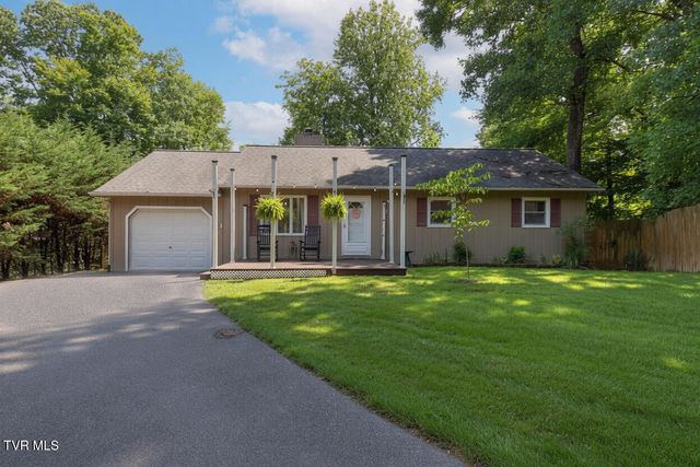 1037 Surmont Court, Kingsport, TN 37660