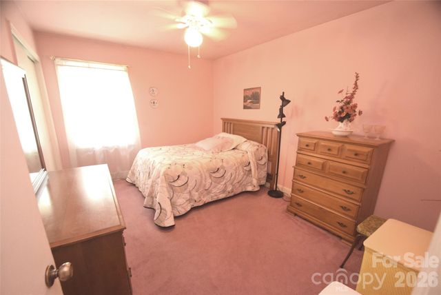 531 Seneca Place, Charlotte, NC 28210